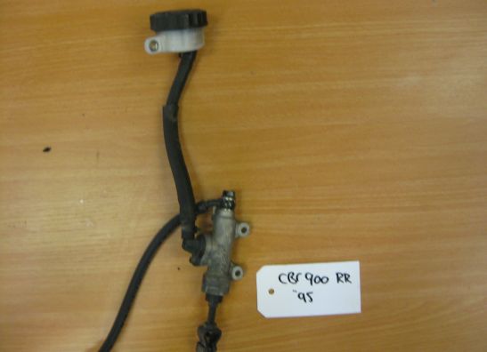 Rempomp achter Honda CBR 900 RR