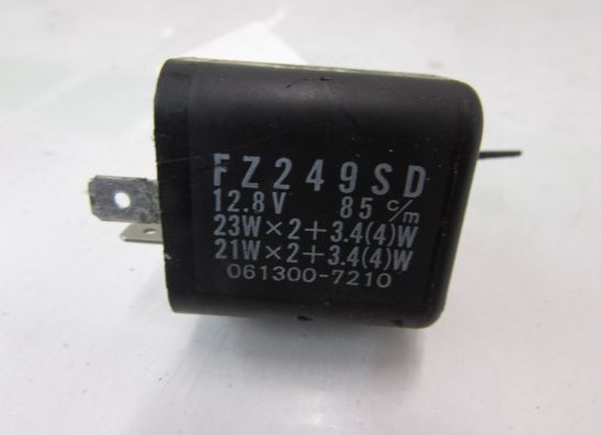 Relais Kawasaki ZZR 250