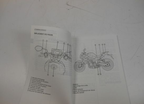 Fahrerhandbuch Suzuki GSR 750