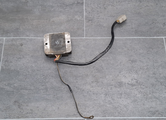 Regler Gleichrichter Suzuki GSX 750