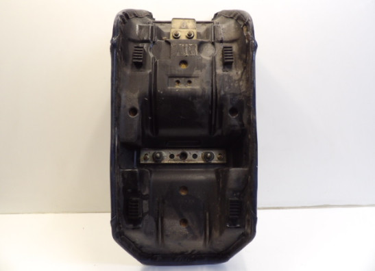 Zadel Suzuki GSX 550 EF