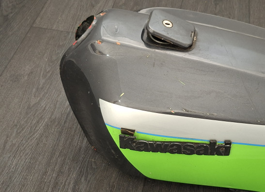 Fuel tank Kawasaki GPZ 550