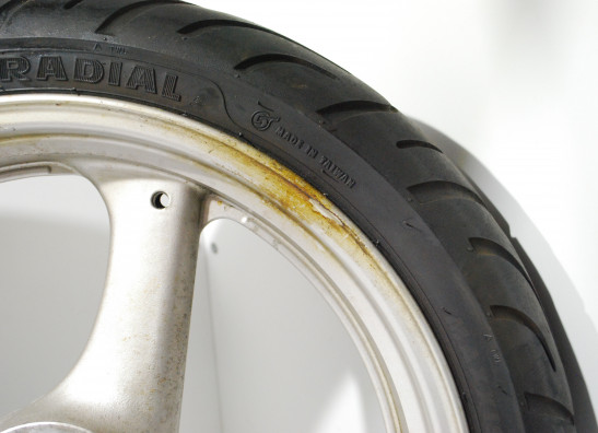 Voorvelg Suzuki RF 600