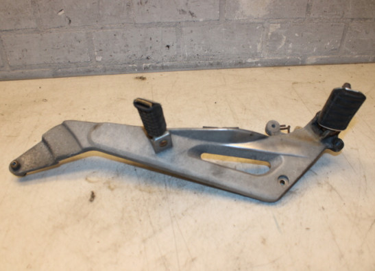 Fussrastetrager vorne links Honda Deauville 650 - 700