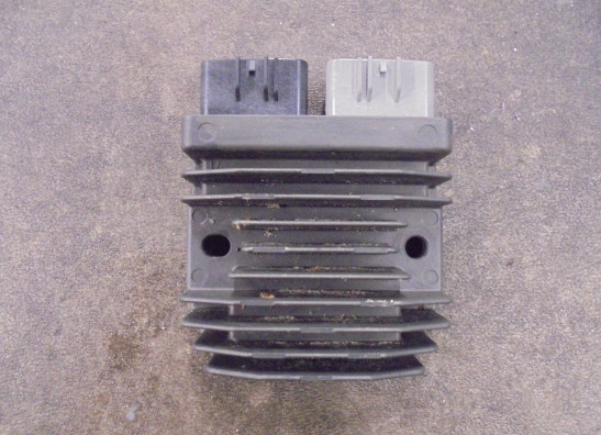 Regulator rectifier  Triumph Speed Triple 1200 RR