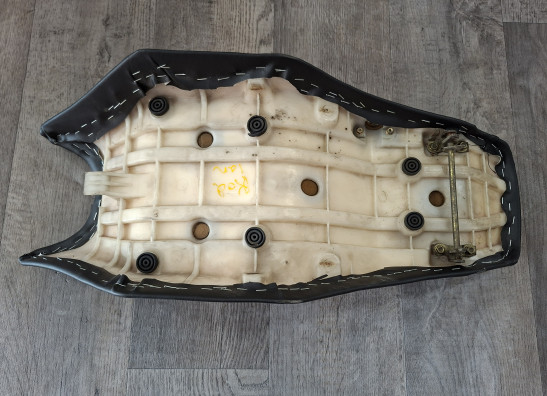 Zadel Yamaha YX 600 Radian