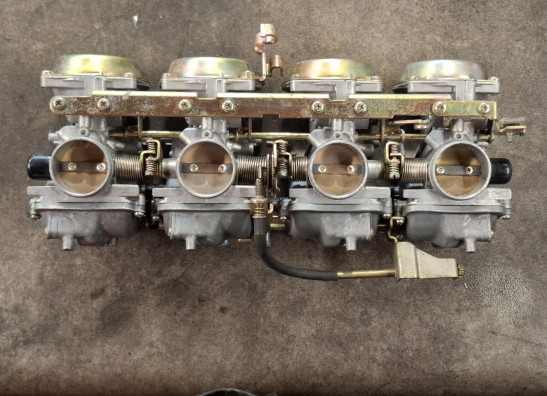 Carburetor assy Yamaha FZR 1000