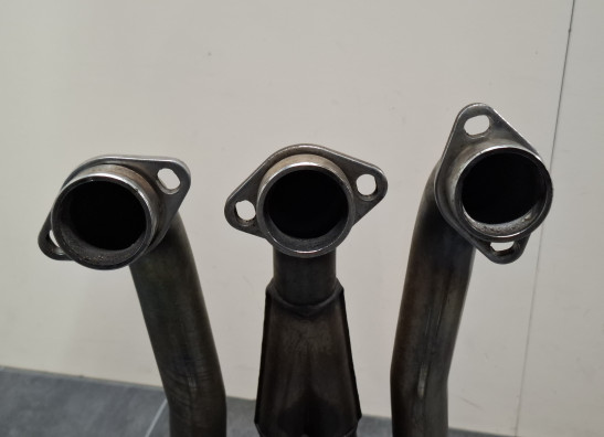 Uitlaat Triumph Trident 900