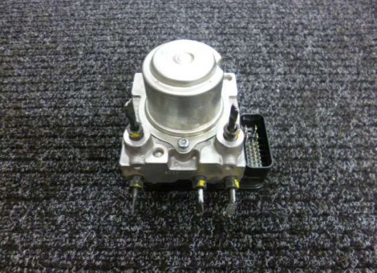 ABS pomp Honda CB 1000 R