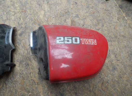 Cowl left small Honda CB 250