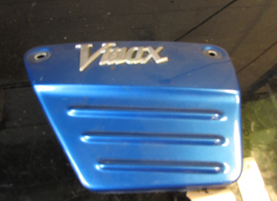 Cowl left small Yamaha V max