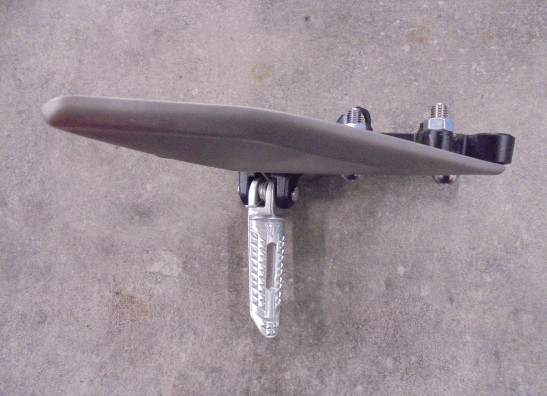 Main step holder left Triumph Speed triple RS