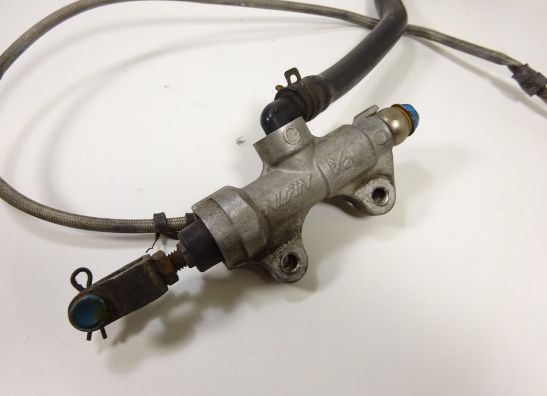 Rempomp achter Kawasaki ZXR 400