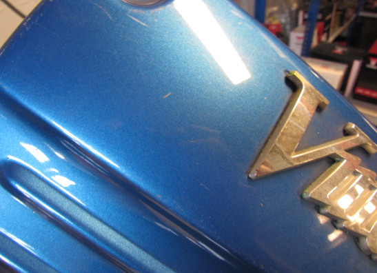 Cowl right small Yamaha V max