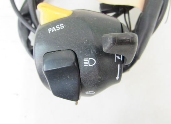 Handlebar switch assy left Suzuki Overige Suzuki