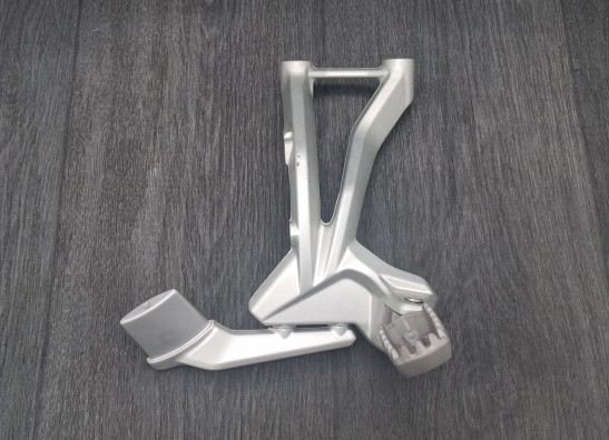 Fussrastetrager vorne rechts Ducati Multistrada V4