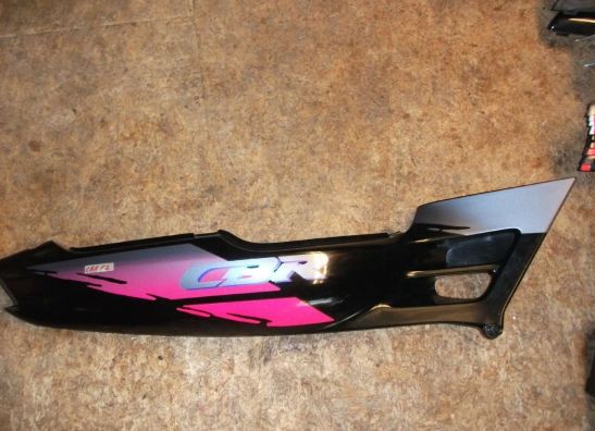 Rechter achterkant Honda CBR 600 F