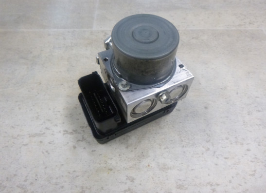 ABS pomp KTM 390 Duke