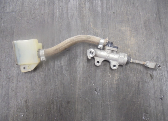 Rempomp achter Suzuki GSX R 750 1994-1995