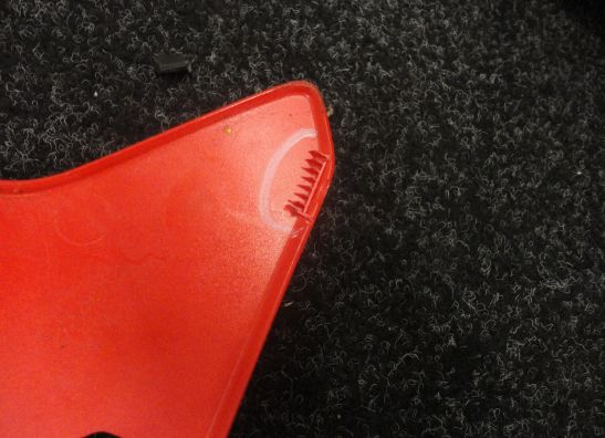 Rechter onderkuip Ducati 939 Supersport