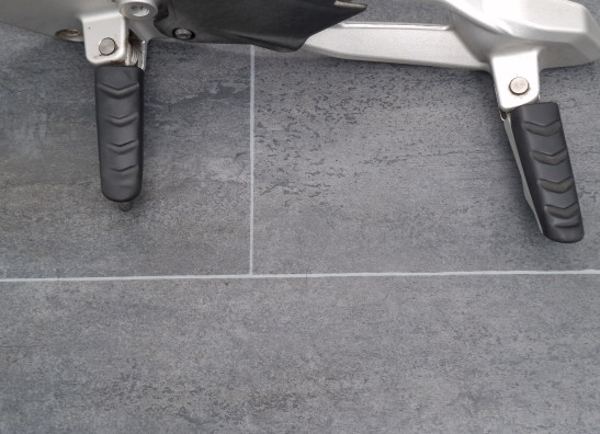 Fussrastetrager vorne links BMW F 900 XR