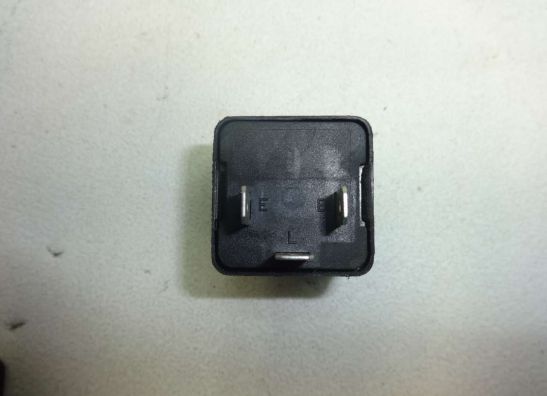 Relais Kawasaki ZXR 400