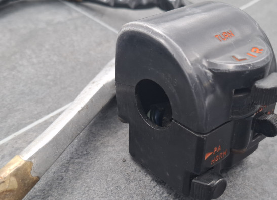 Handlebar switch assy left Honda CB 360