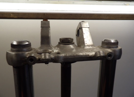 Voorpoten compleet Honda VF 700  750 C Magna