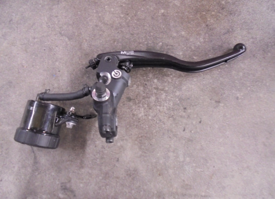 Rempomp Triumph Speed Triple 1200 RR