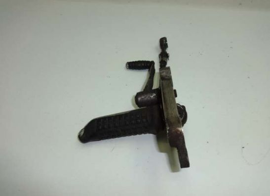 Fussrastetrager vorne links Suzuki GSX 400 X Impulse