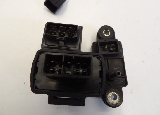 Relais unit Yamaha V max