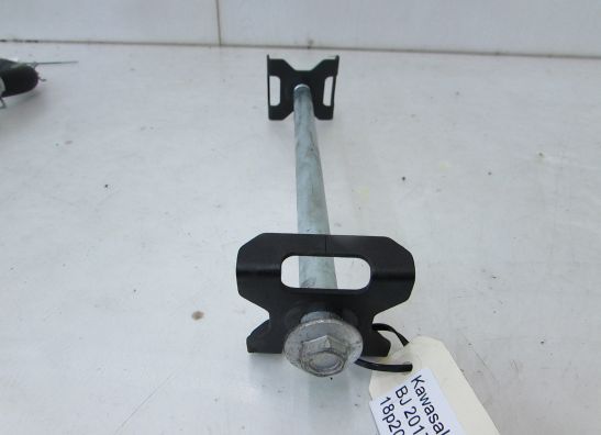 Achteras Kawasaki Z 300