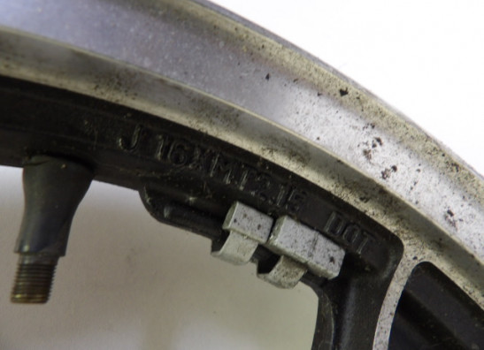 Front Wheel Suzuki GS 550 L