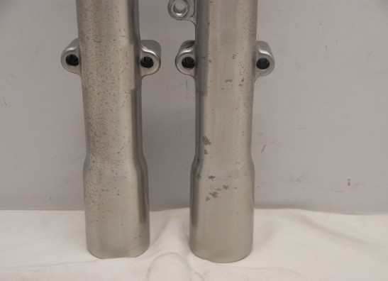 Voorpoot buiten Harley Davidson Softtail