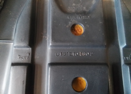 Zadel Aprilia RSV 1000