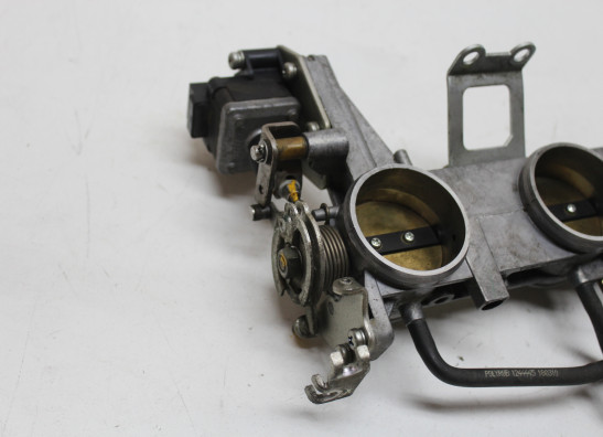 Gasklephuis Triumph Sprint GT 1050