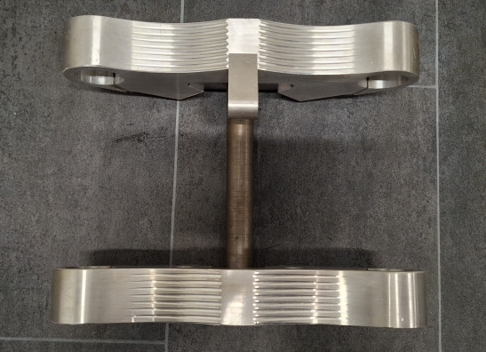 T stuk + kroonplaat Harley Davidson Sportster