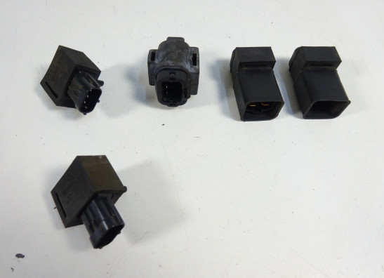 Relais unit Suzuki GSR 750