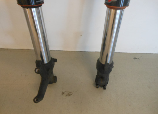 Voorpoten compleet KTM 390 Duke