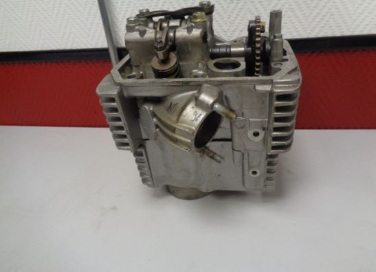 Cilinderkop Honda NTV 650