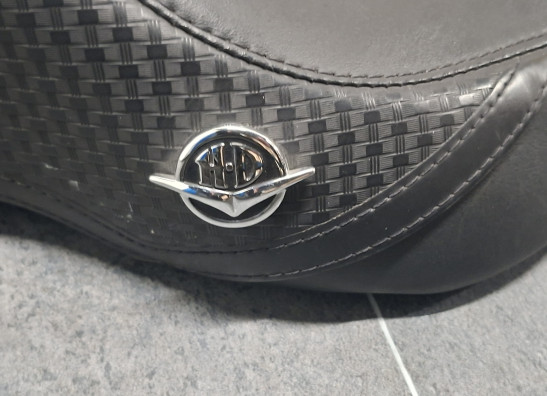 Zadel Harley Davidson FLHR Road King