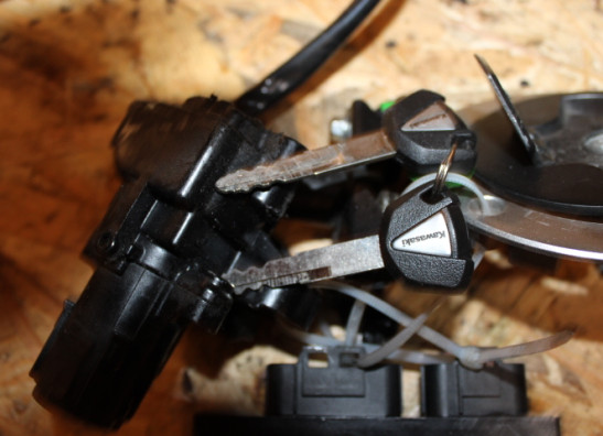 Slotenset Kawasaki ER 6