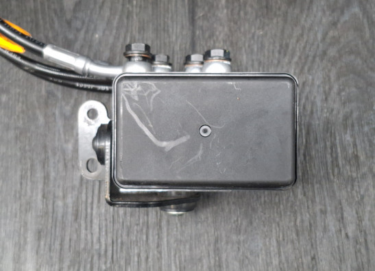 ABS pomp Ducati Hypermotard 950