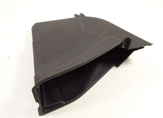 Rechter binnenkuip Triumph Sprint ST 1050