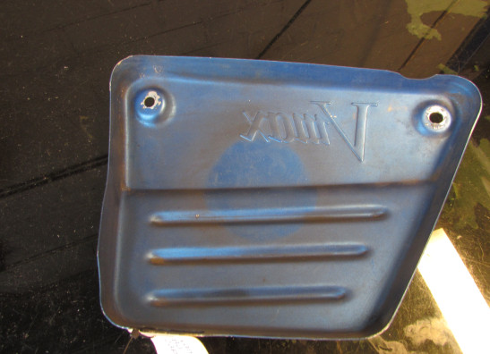 Cowl left small Yamaha V max