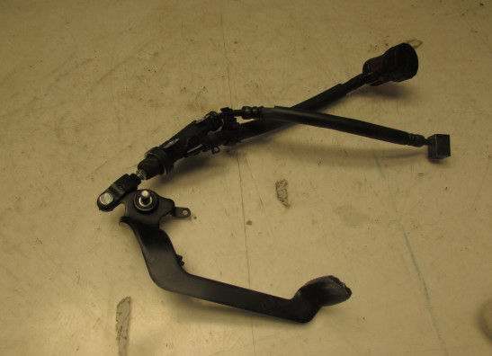 Rempomp achter Yamaha MT 09