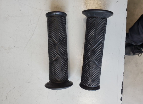 Grip Aprilia RSV 1000