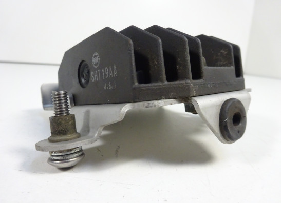 Spanningsregelaar Yamaha FZ6