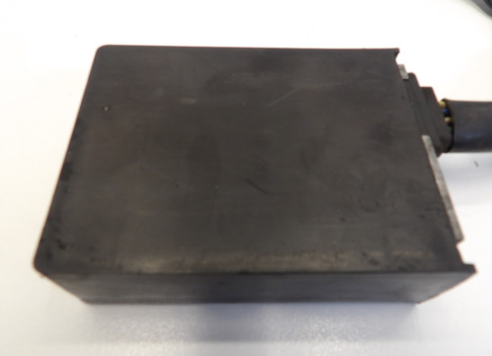 Ignitor CDI ECU Honda VF 700  750 Supermagna