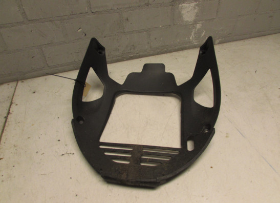 Cowl V shape under Suzuki Burgman 650